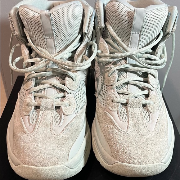Yeezy Desert Boot Salt Size 10.5 - Picture 1 of 10